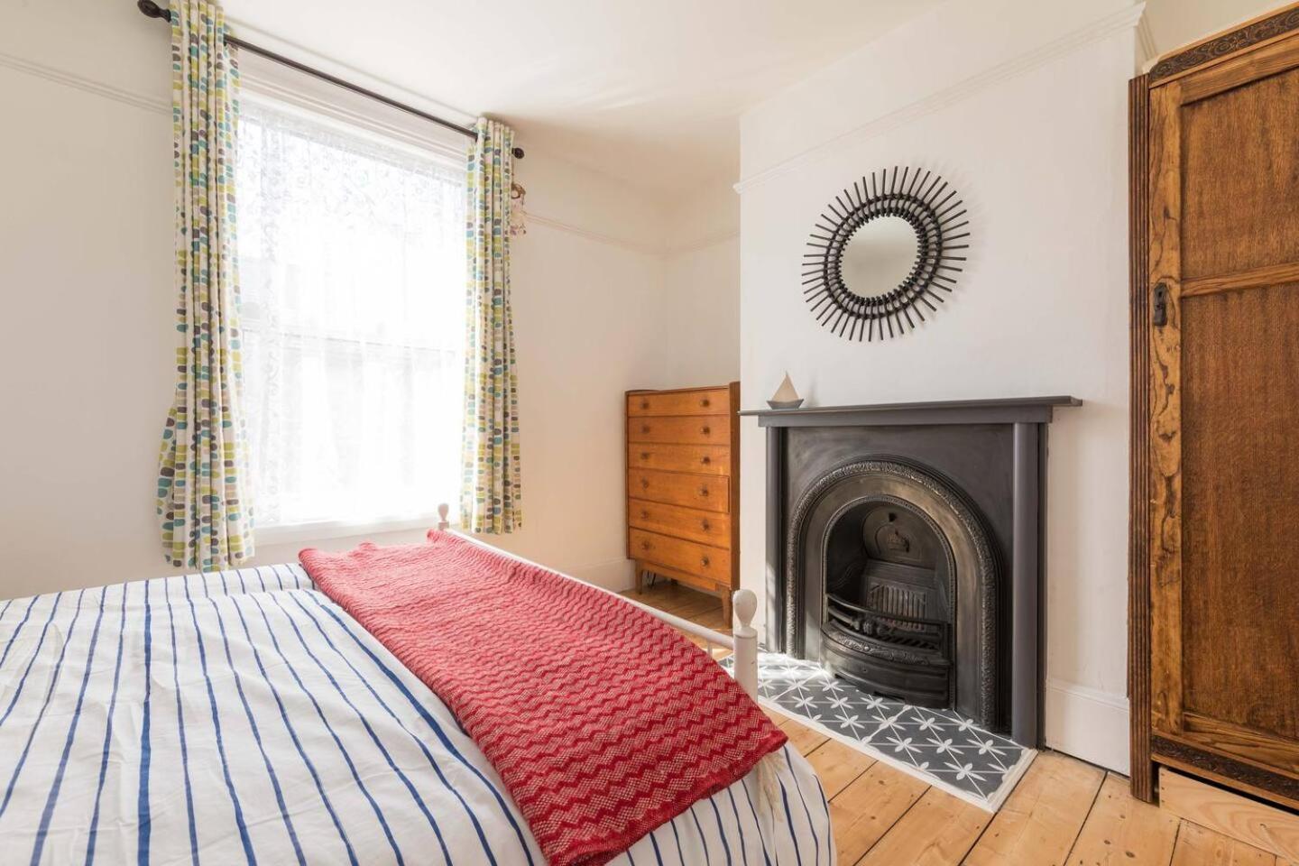 Painter * Whitstable